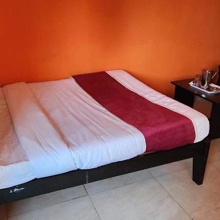 Hotel Varaha Residency à Mysore Extérieur photo