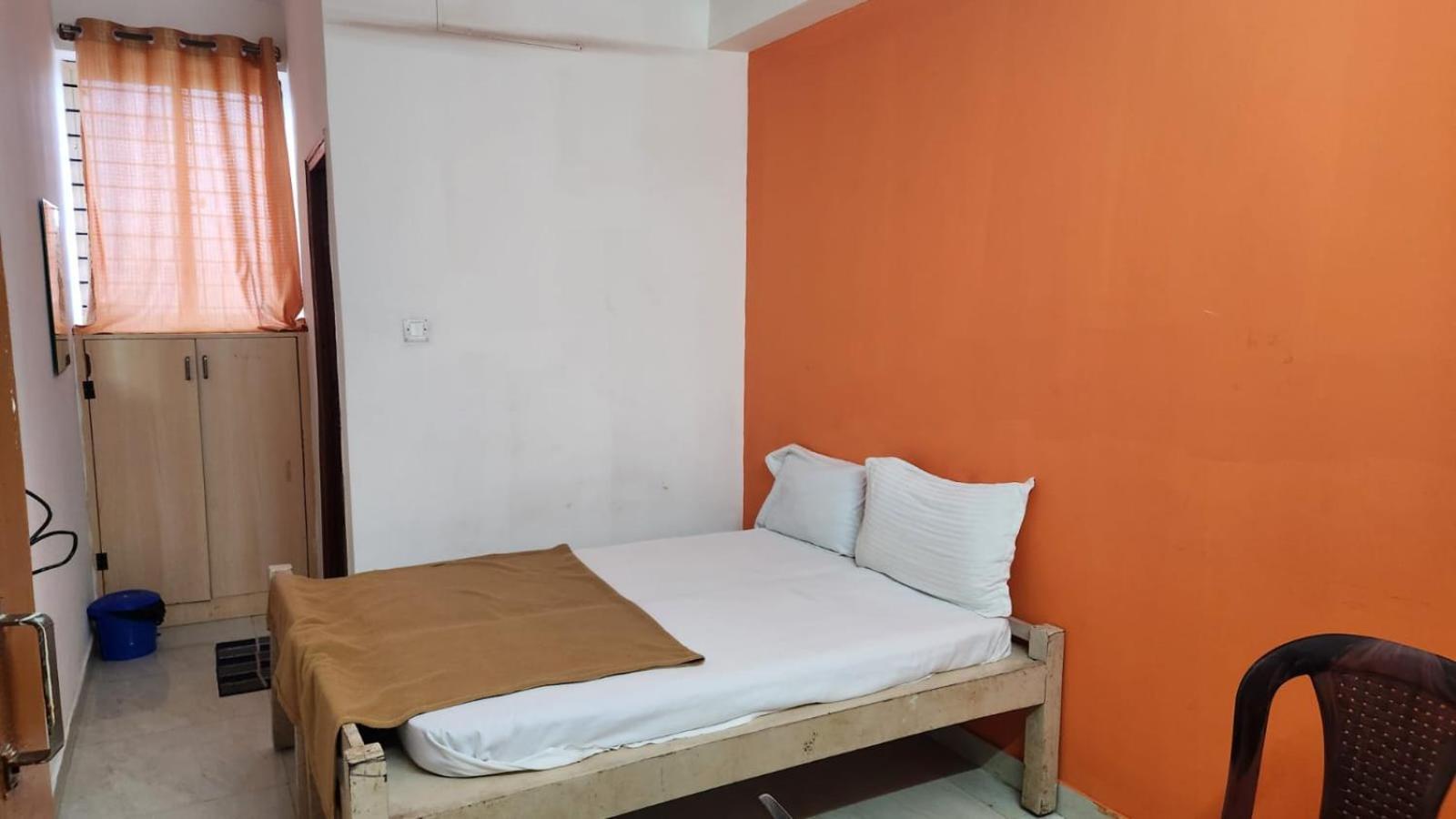 Hotel Varaha Residency à Mysore Extérieur photo