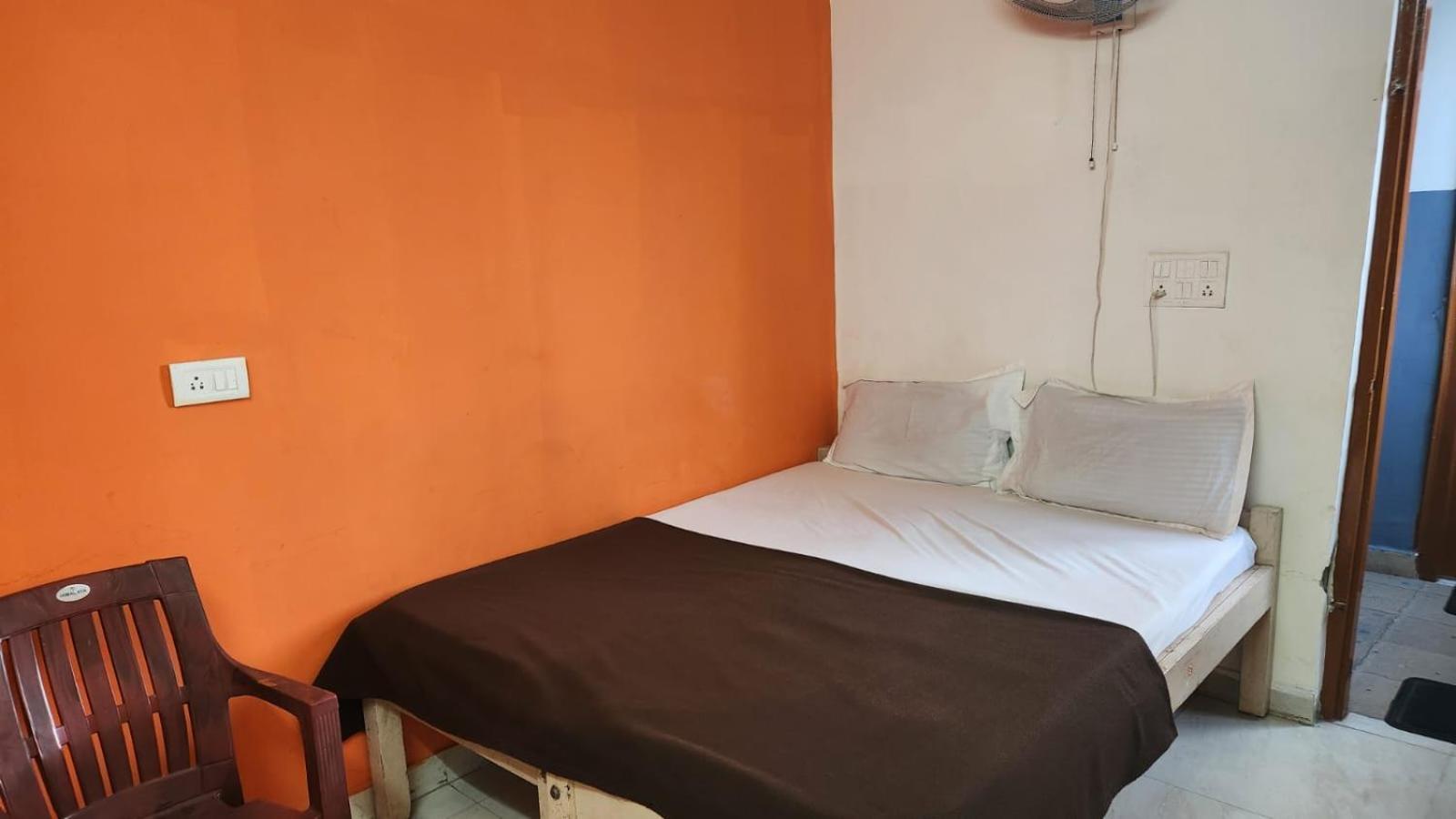 Hotel Varaha Residency à Mysore Extérieur photo