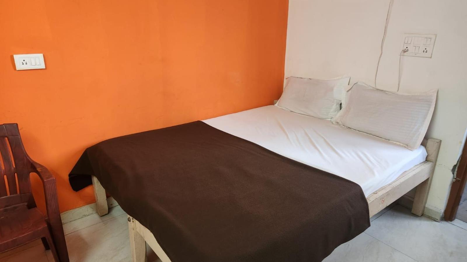 Hotel Varaha Residency à Mysore Extérieur photo